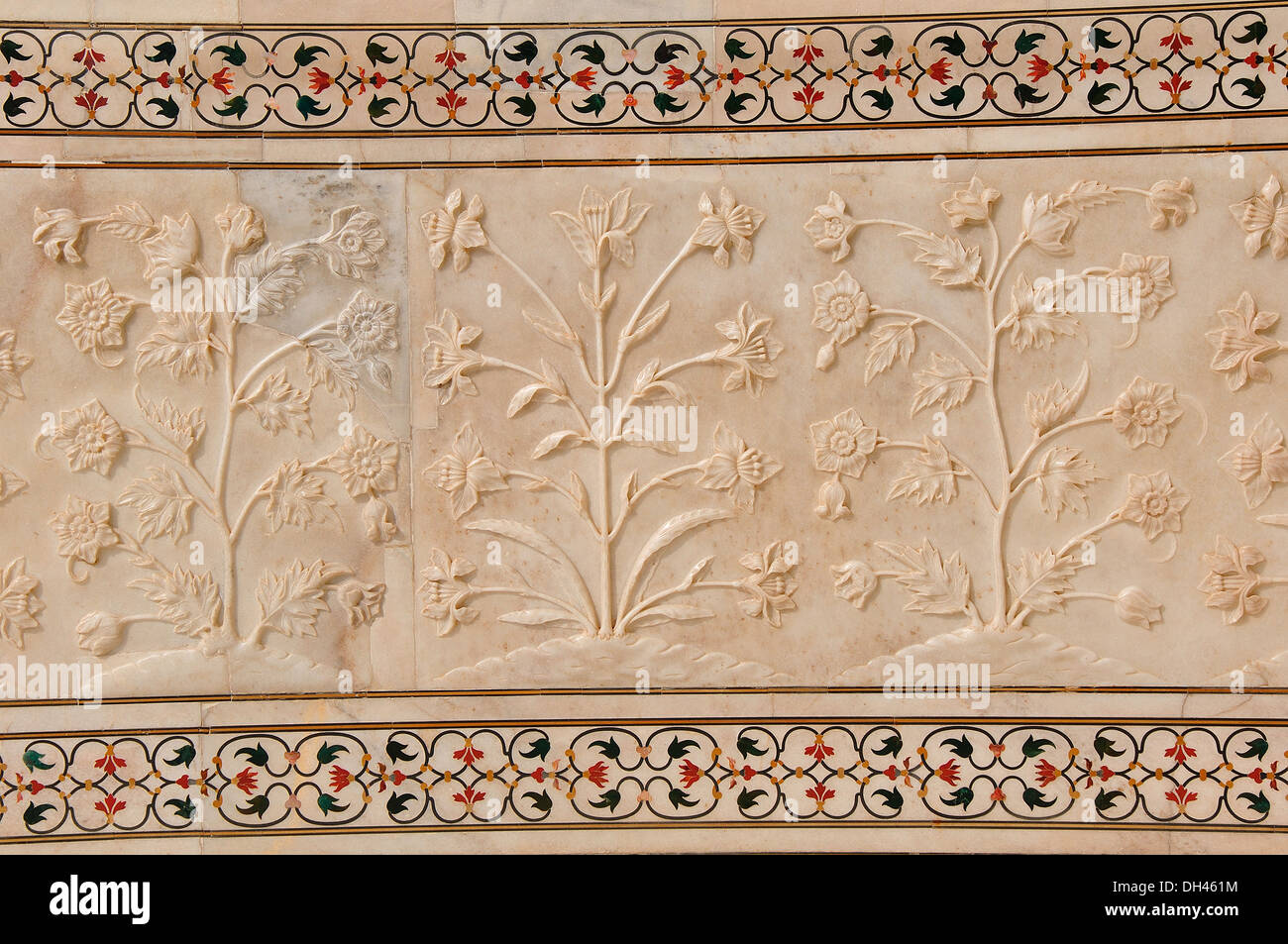 Dans le mur de marbre sculpture relief Taj Mahal Agra Uttar Pradesh Inde Asie Banque D'Images