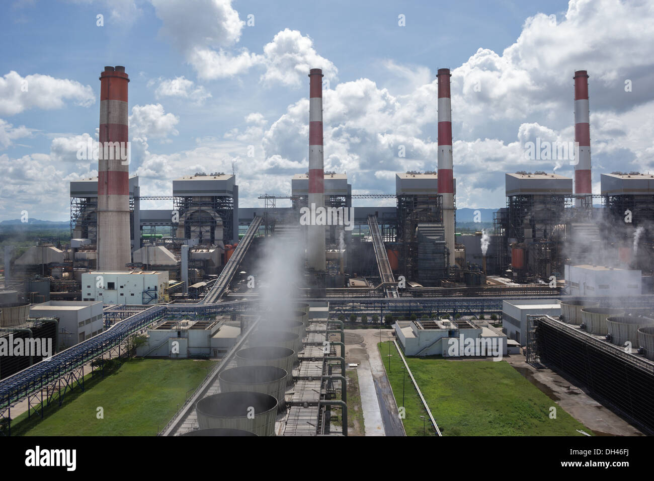 Chaîne de production en centrale thermique. Banque D'Images