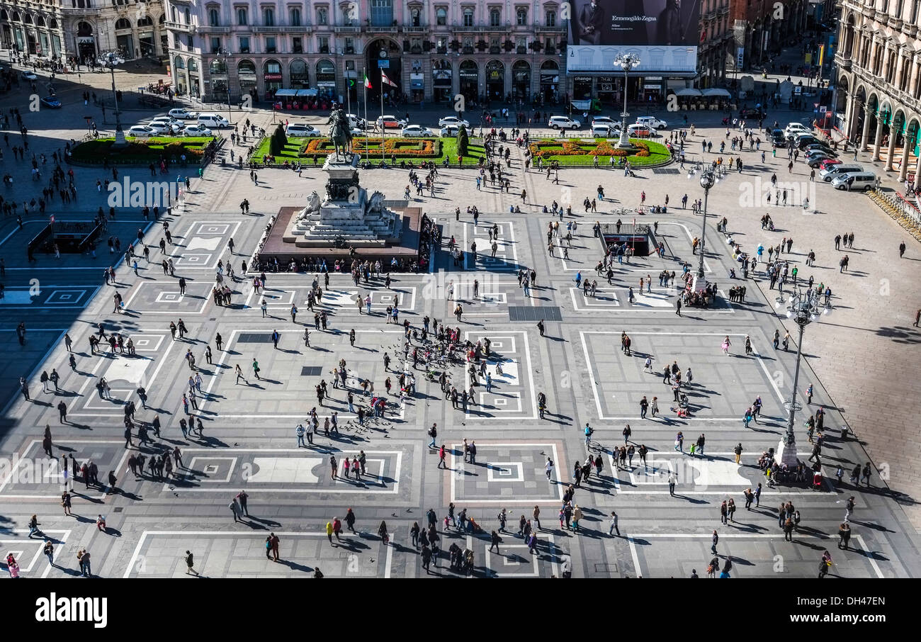 Vue aérienne de la place du Duomo de Milan Banque D'Images