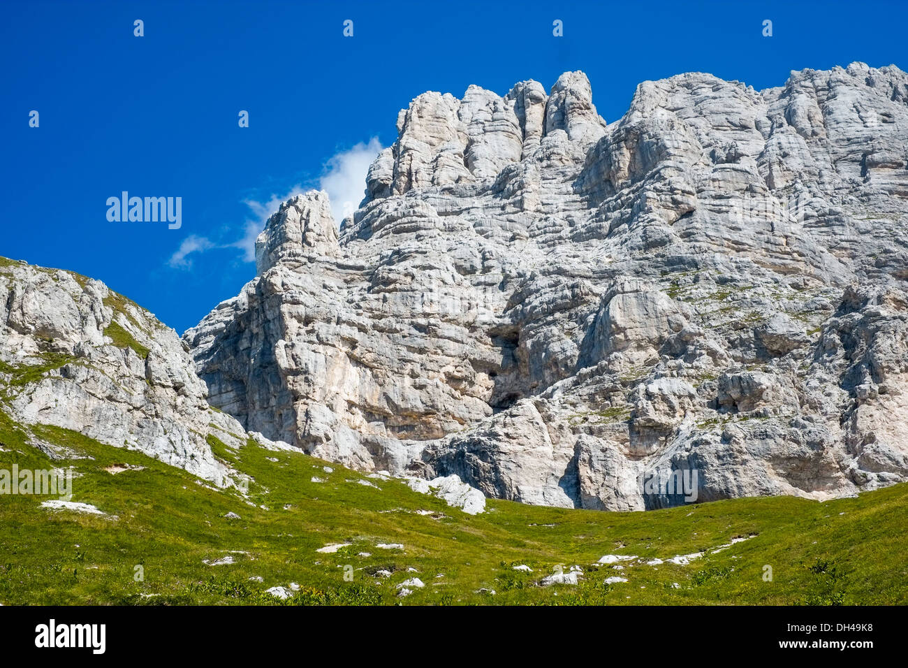 Jof di Montasio montain dans Alpi Giulie, Friuli, Italie Banque D'Images