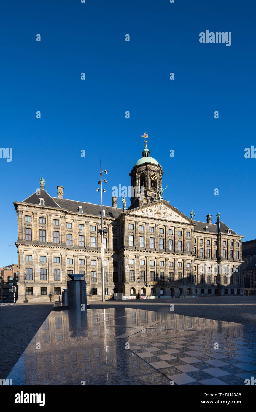 Pays-bas, Amsterdam, le Palais Royal sur la place Dam Banque D'Images
