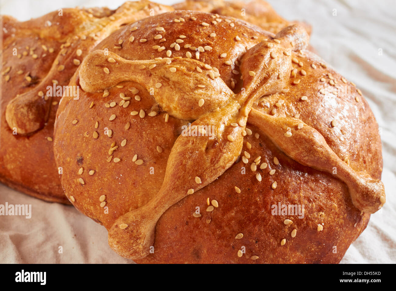 Pan de los Muertos, pain mexicain pour le Jour des Morts Banque D'Images