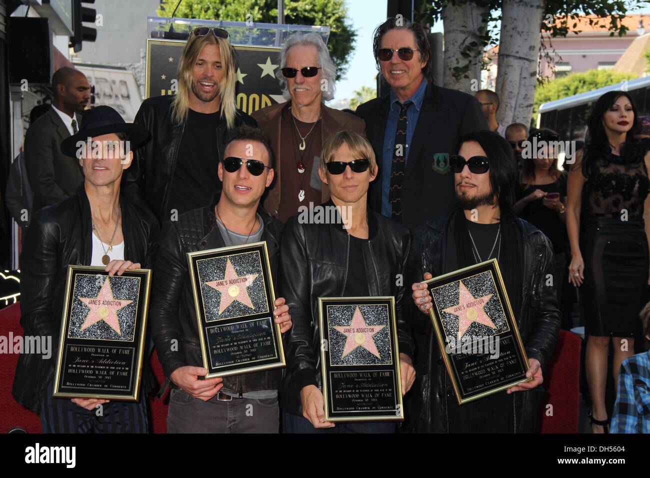 Hollywood, Californie, USA. 30Th Oct, 2013. J15639CHW.Jane's Addiction à l'Honneur avec étoile sur le Hollywood Walk of Fame.Hollywood Walk of Fame, Hollywood, CA.Taylor Hawkins, John Densmore, John Doe, David Navarro, Perry Farrell, Chris Chaney. Ìâ©Clinton H.Wallace/Photomundo/ Crédit Photos : Clinton Wallace/Globe Photos/ZUMAPRESS.com/Alamy Live News Banque D'Images