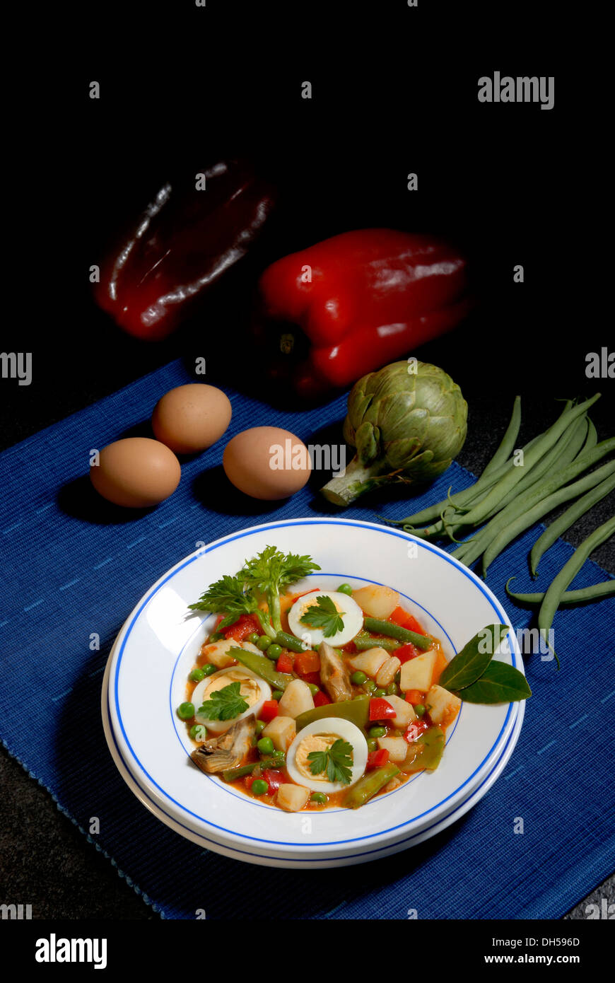 Potée avec des œufs à la pieuvre Banque D'Images