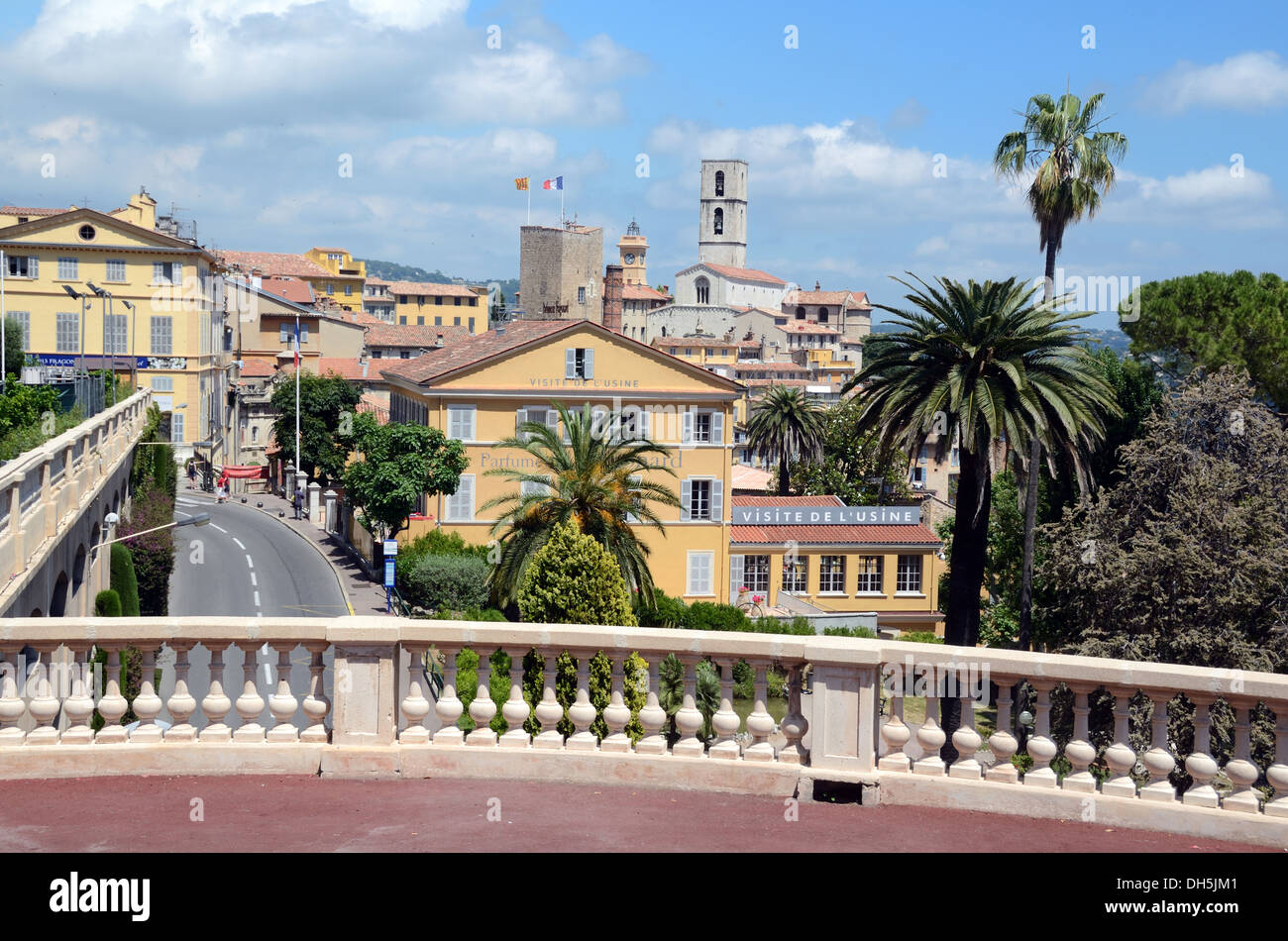 Vue Sur Grasse Et Fragonard Parfumerie Vieille Ville Ou Quartier Historique Grasse Alpes-Maritimes France Banque D'Images
