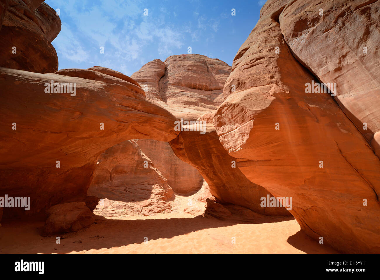 Sand Dune Arch Rock formation, Devil's Garden Section, Section Windows, Arches National Park, Moab, Utah Banque D'Images