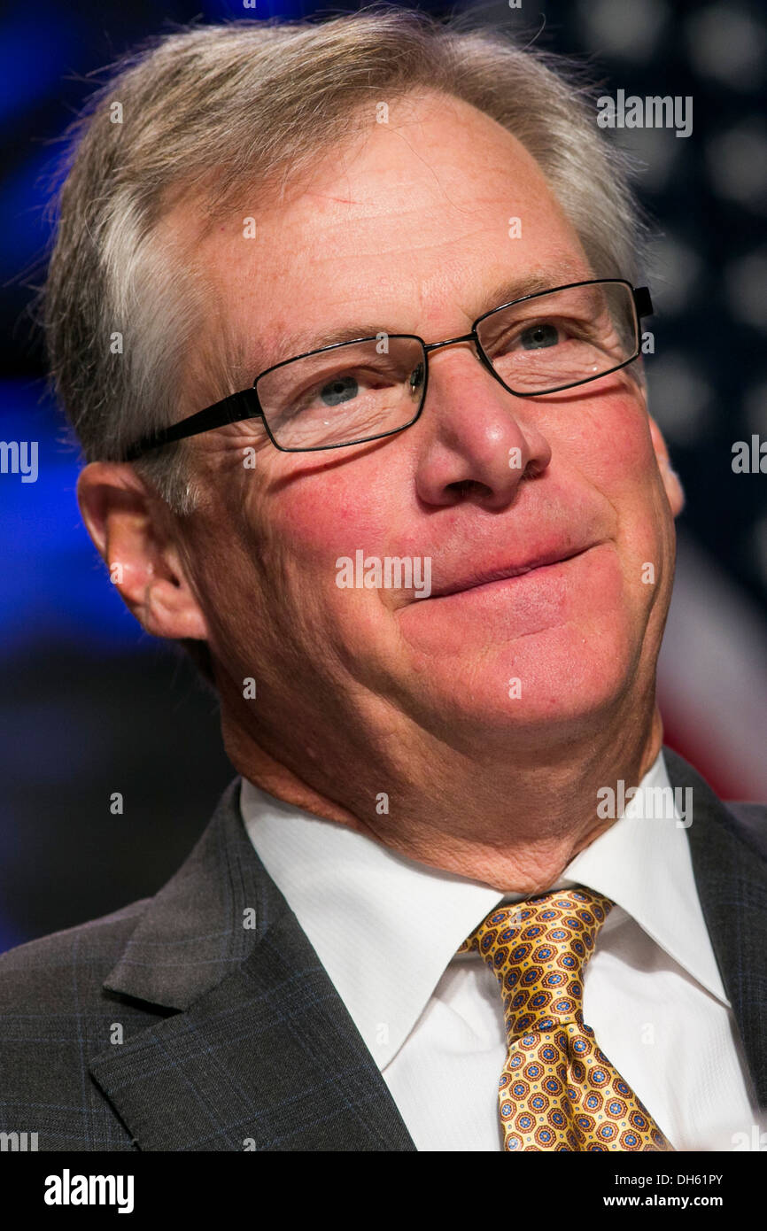 Doug Oberhelman, président et chef de la direction de Caterpillar. Banque D'Images