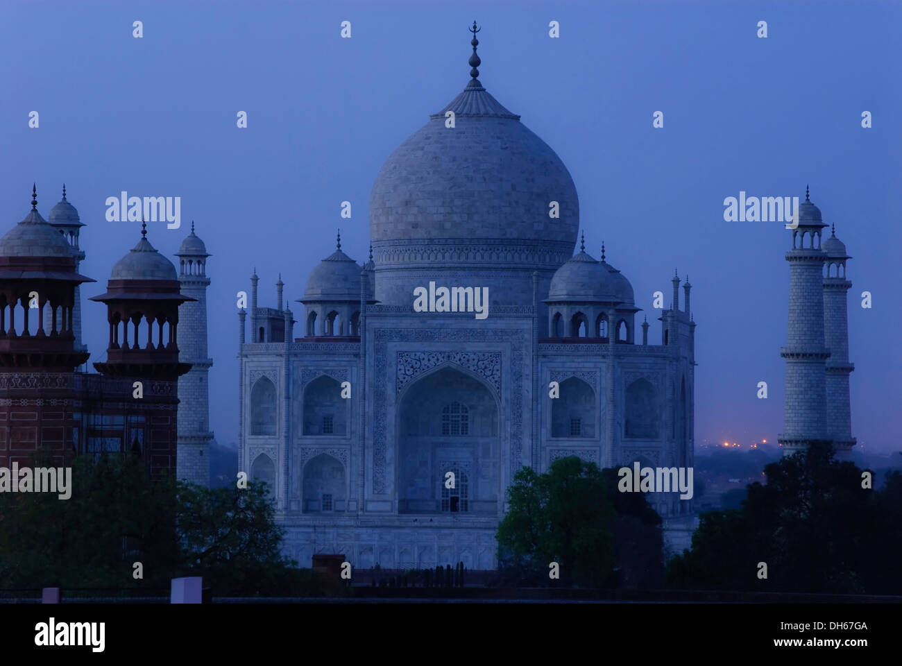 Nuit, Taj Mahal, Agra, Uttar Pradesh, Inde, Asie Banque D'Images