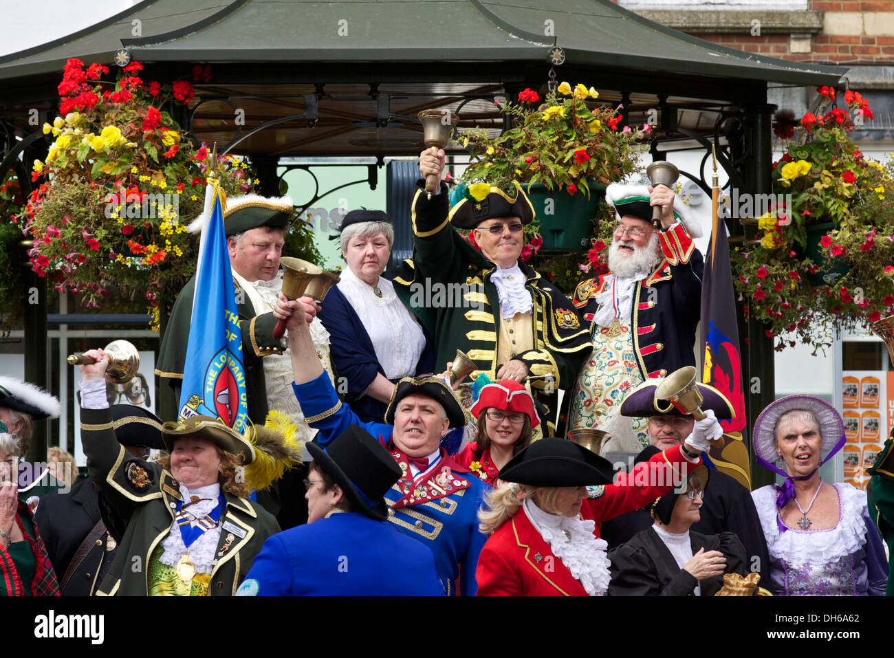 Photo de groupe des participants de l'édition 2011 du concours de crieur, Banbury Banque D'Images