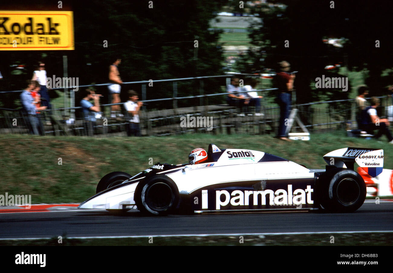 Nelson Piquet à l'épingle de druides 4 cylindres suralimenté BMW Brabham à moteur. La GP, la marque Hatch, Angleterre, 18 juillet 1982. Banque D'Images