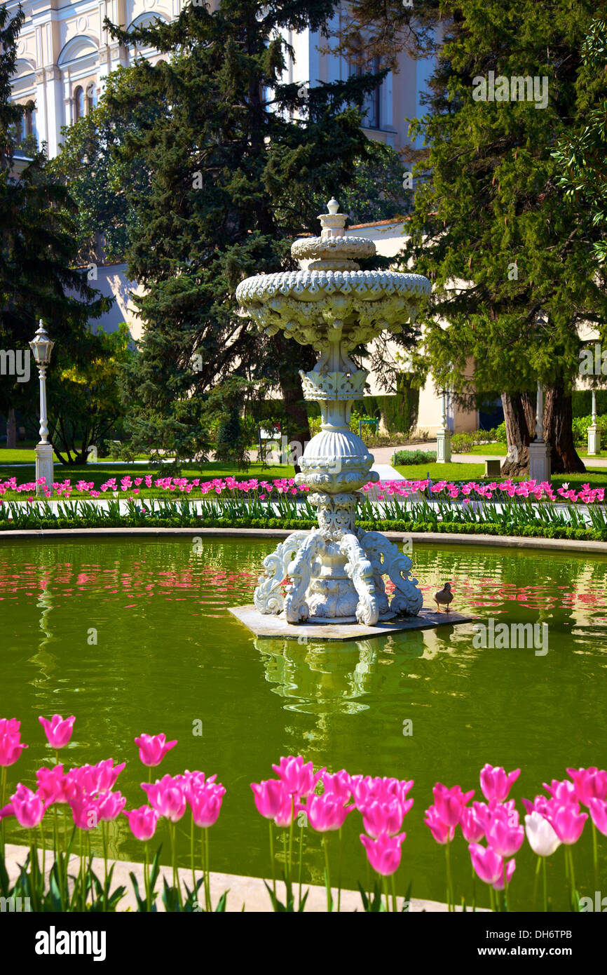 Fontaine de Swan, le Palais de Dolmabahçe, Istanbul, Turquie Banque D'Images