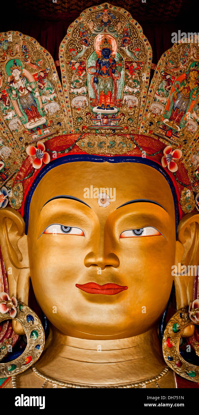Statue de Bouddha Maitreya grand monastère bouddhiste au temple. L'Inde, le Ladakh Thiksey Gompa, Banque D'Images