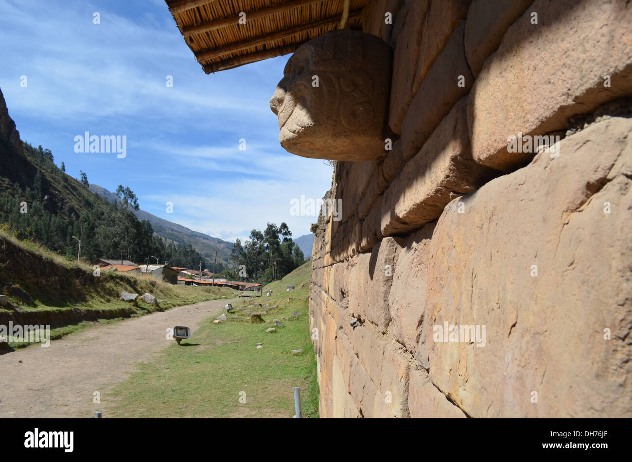 Tenon Tête à Chavin de Huantar, province Ancash, Pérou Banque D'Images