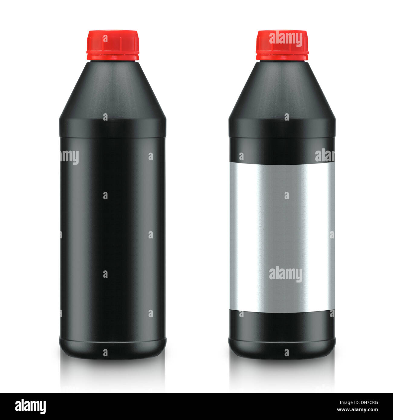 Bouteille d'huile noir isolé sur fond blanc. (With clipping path) travail Banque D'Images