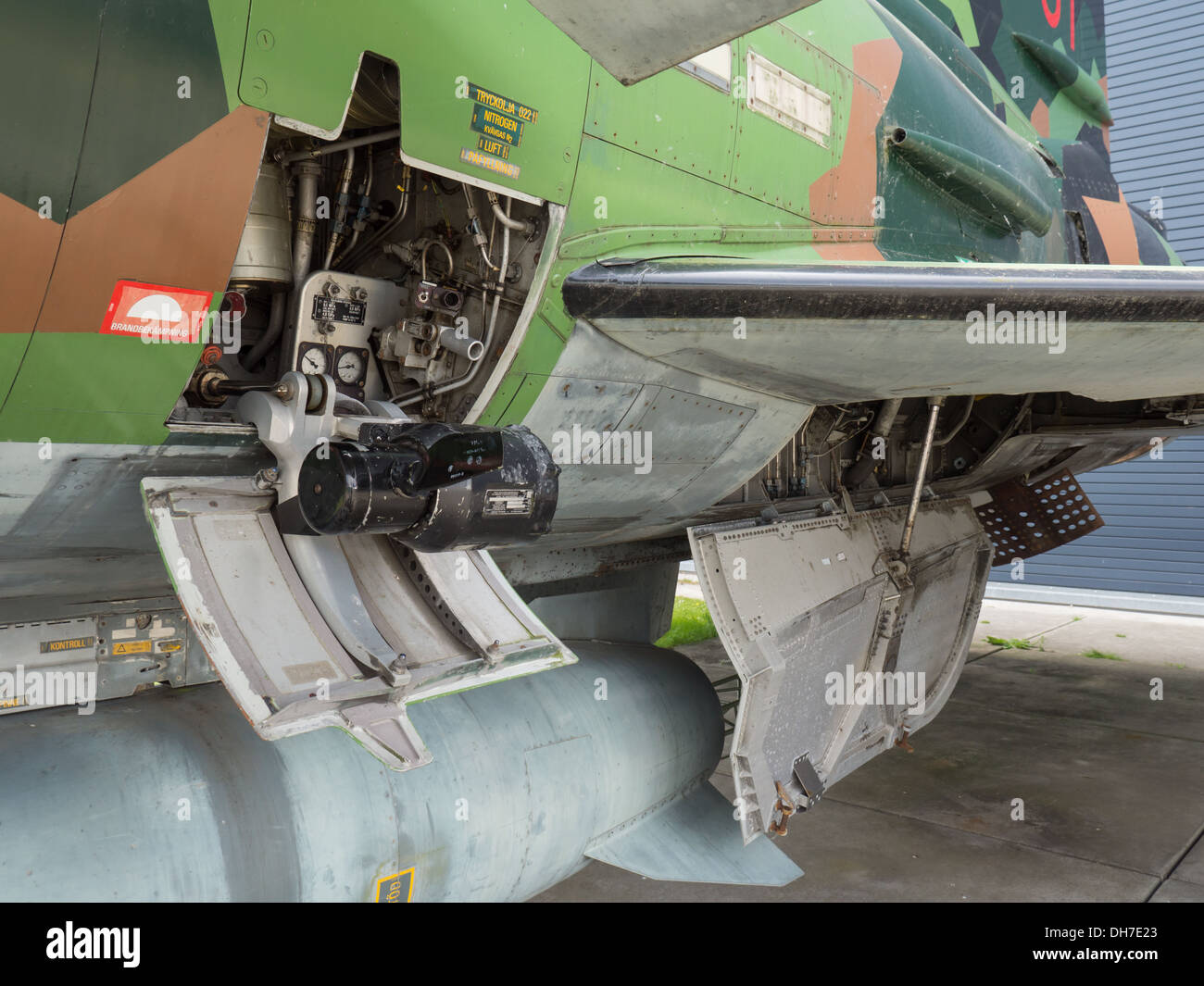 Vue latérale d'un avion de chasse Saab Viggen Banque D'Images