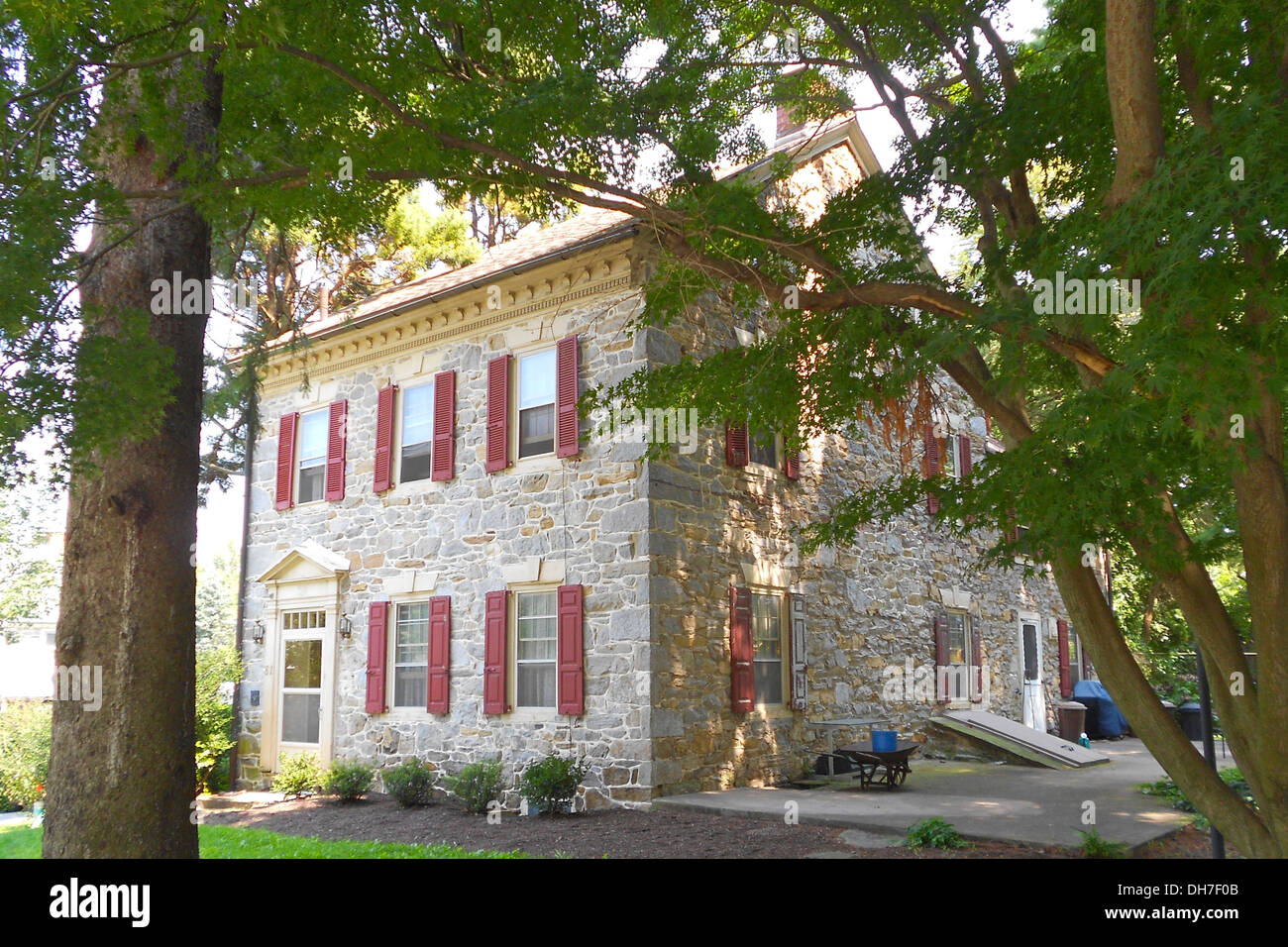 La maison au 81 Berkley Road, située dans le district historique de Berkley, Ontelaunee Township, comté de Berks, Pennsylvanie, a été inscrite sur le registre national des lieux historiques le 22 août 2002. Banque D'Images