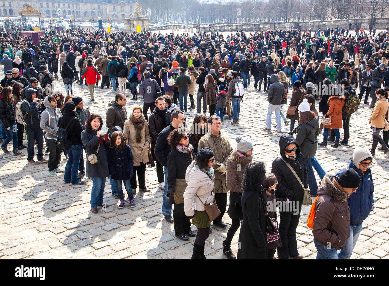 Queue de touristes, Château de Versailles, Paris, France Banque D'Images