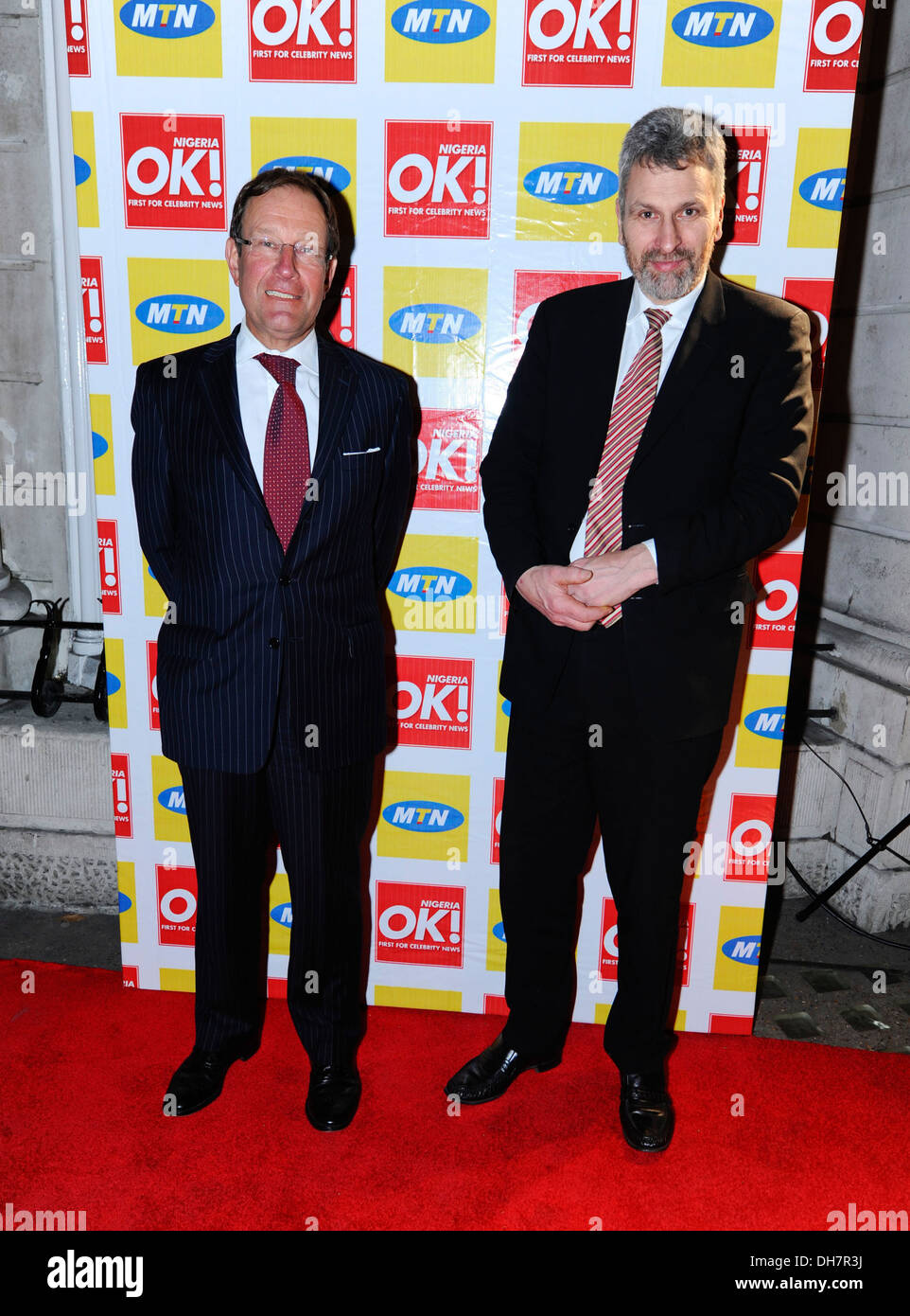 Richard Desmond et guest Fête de lancement pour OK ! Magazine : Nigéria - Arrivées et départs Londres Angleterre - 19.03.12 Banque D'Images