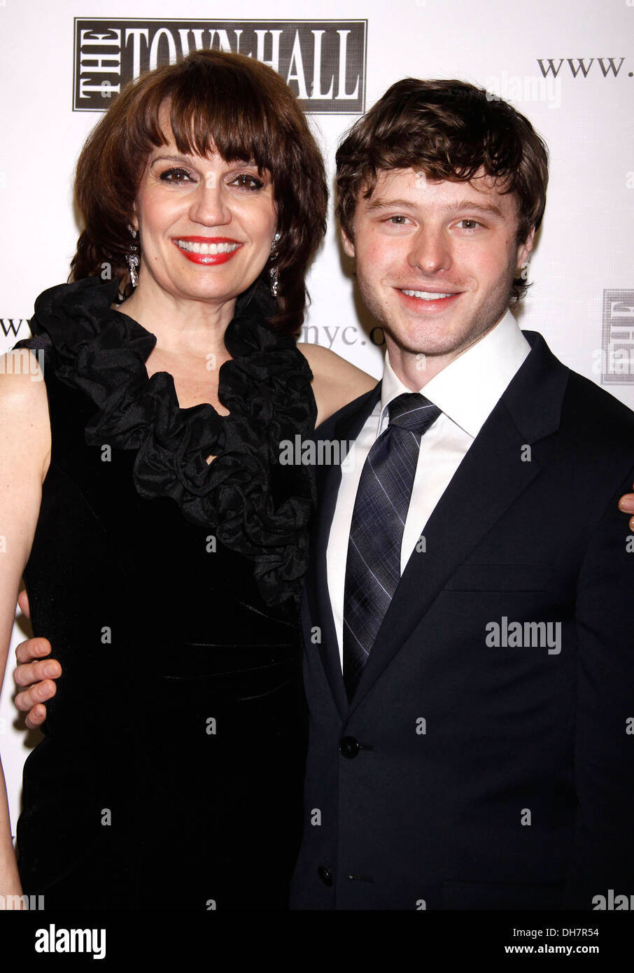 Beth Leavel Bobby et Steggert «les comédies musicales de Broadway de 1950' concert au Town Hall - Backstage New York City USA - 19.03.12 Banque D'Images