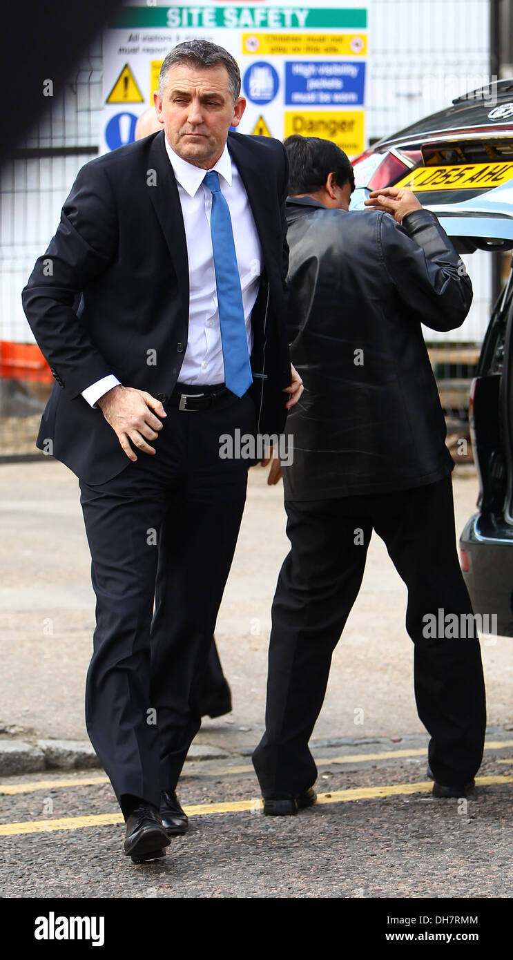 Bolton Wanderers manager Owen Coyle arrive à Londres pour visiter l'hôpital thoracique joueur de Fabrice Muamba qui s'effondra avec un Banque D'Images