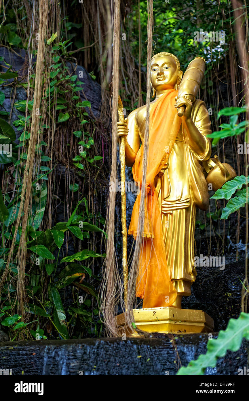 Statue en or, le Phu Khao Thong, mont d'Or de Wat Saket, Bangkok, Thailande, Asie Banque D'Images