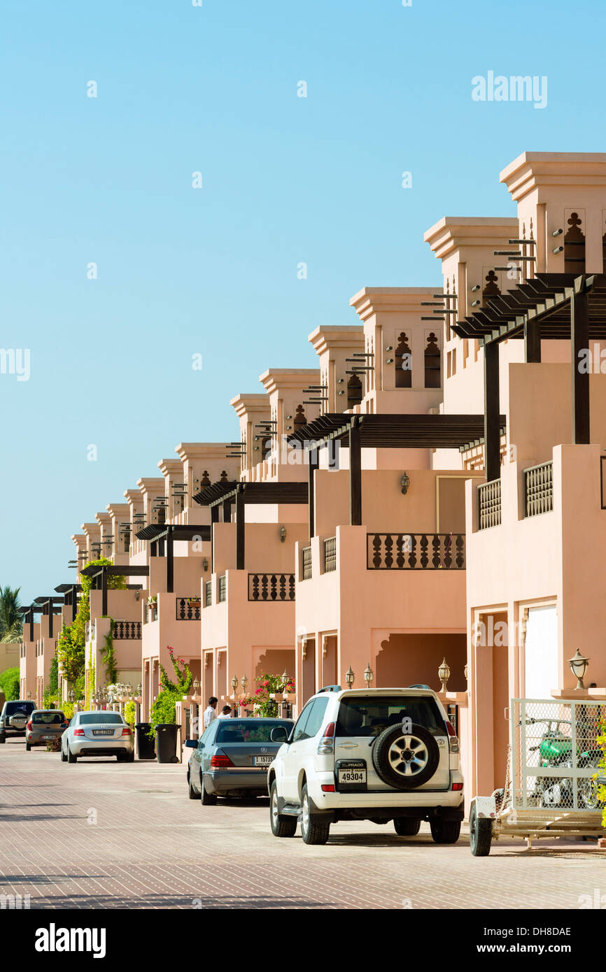 Nouvelles villas de luxe à Al Hamra le développement immobilier à Ras al Khaimah Emirats arabes unis ÉMIRATS ARABES UNIS Banque D'Images