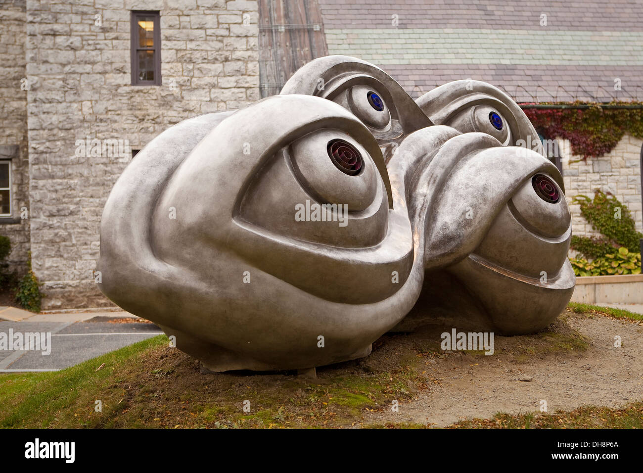 Neuf éléments (yeux) sculpture est photographié près de Williams College Museum of Art à Williamstown, Massachusetts Banque D'Images