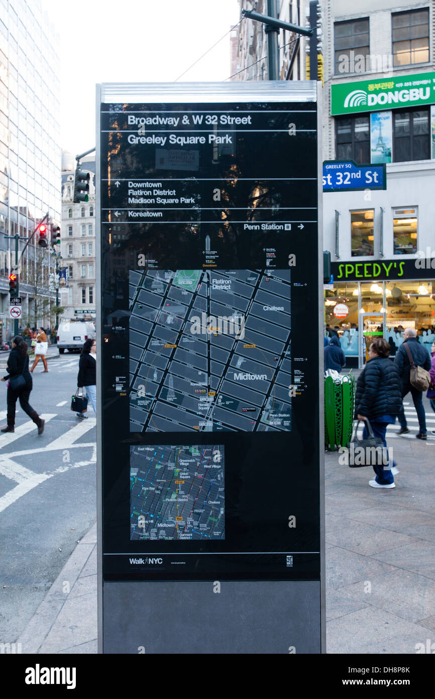 New York street map connexion, Broadway et 32 Street, Manhattan, New York City, États-Unis d'Amérique. Banque D'Images