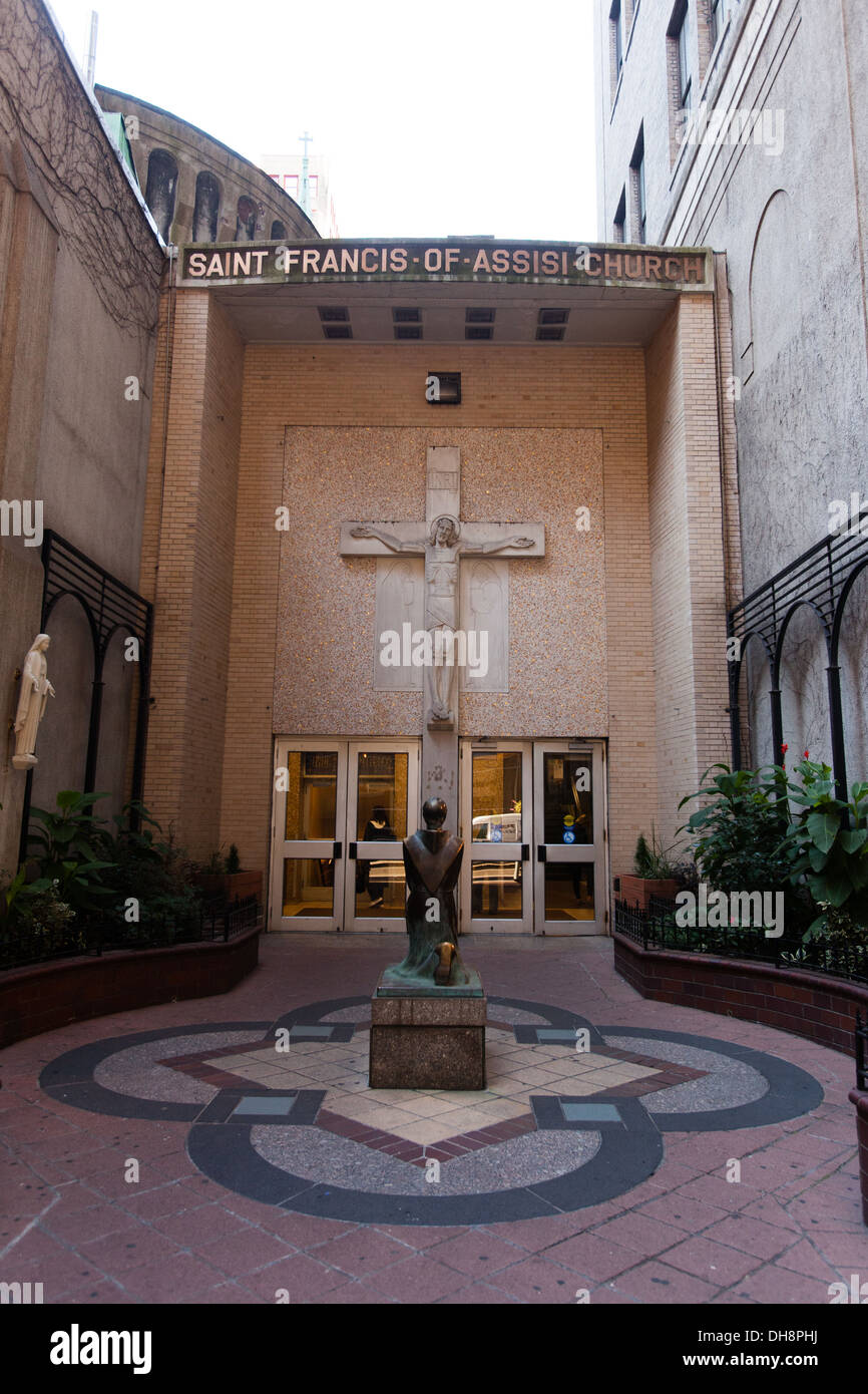 Saint François d'Assise, Manhattan, New York City, États-Unis d'Amérique. Banque D'Images