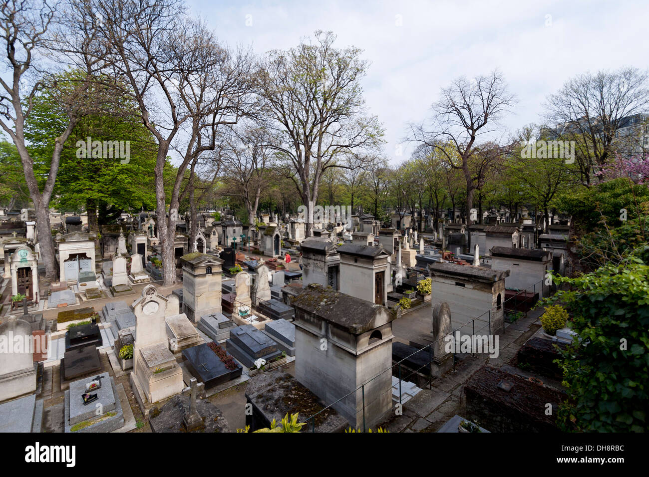 Vue sur le cimetière de Montmartre à Paris, France Banque D'Images