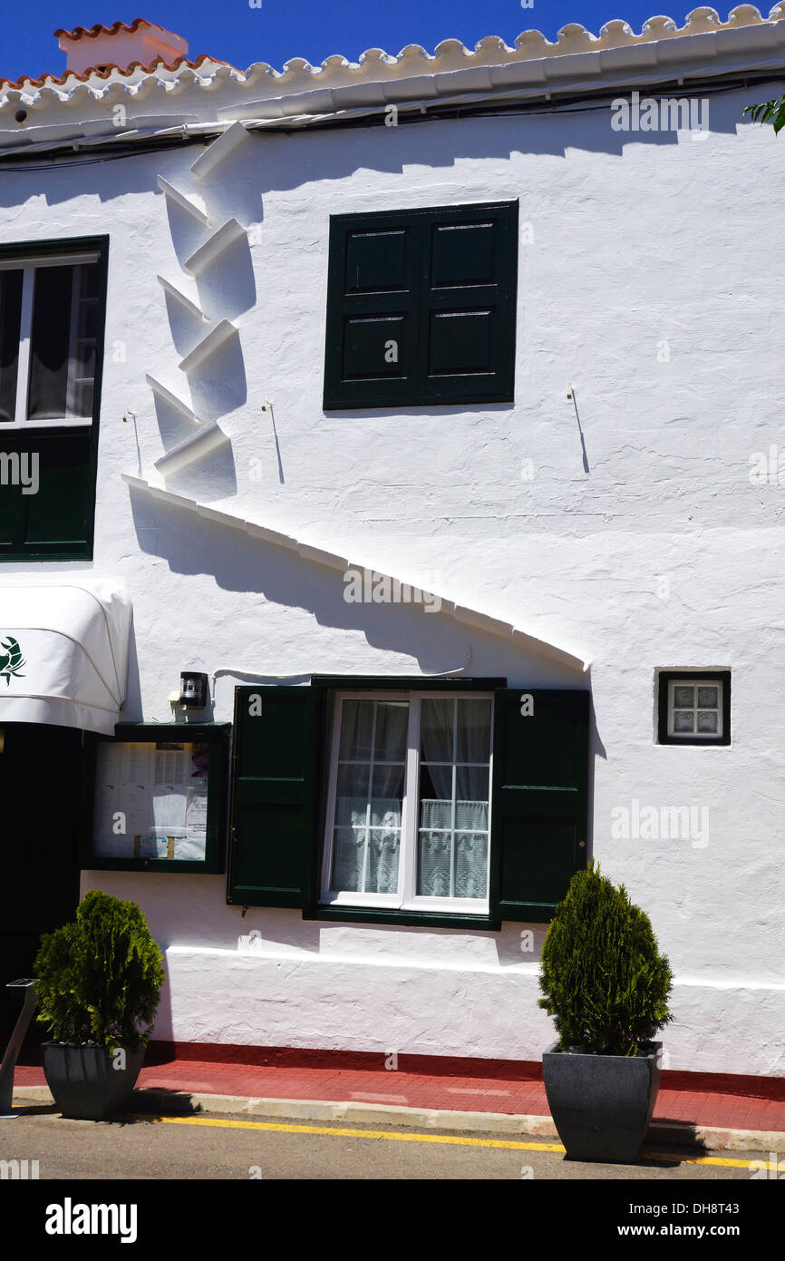 Le toit astucieux système de drainage, le restaurant es cranc, Fornells, Es Mercadal, Minorque, Espagne Banque D'Images