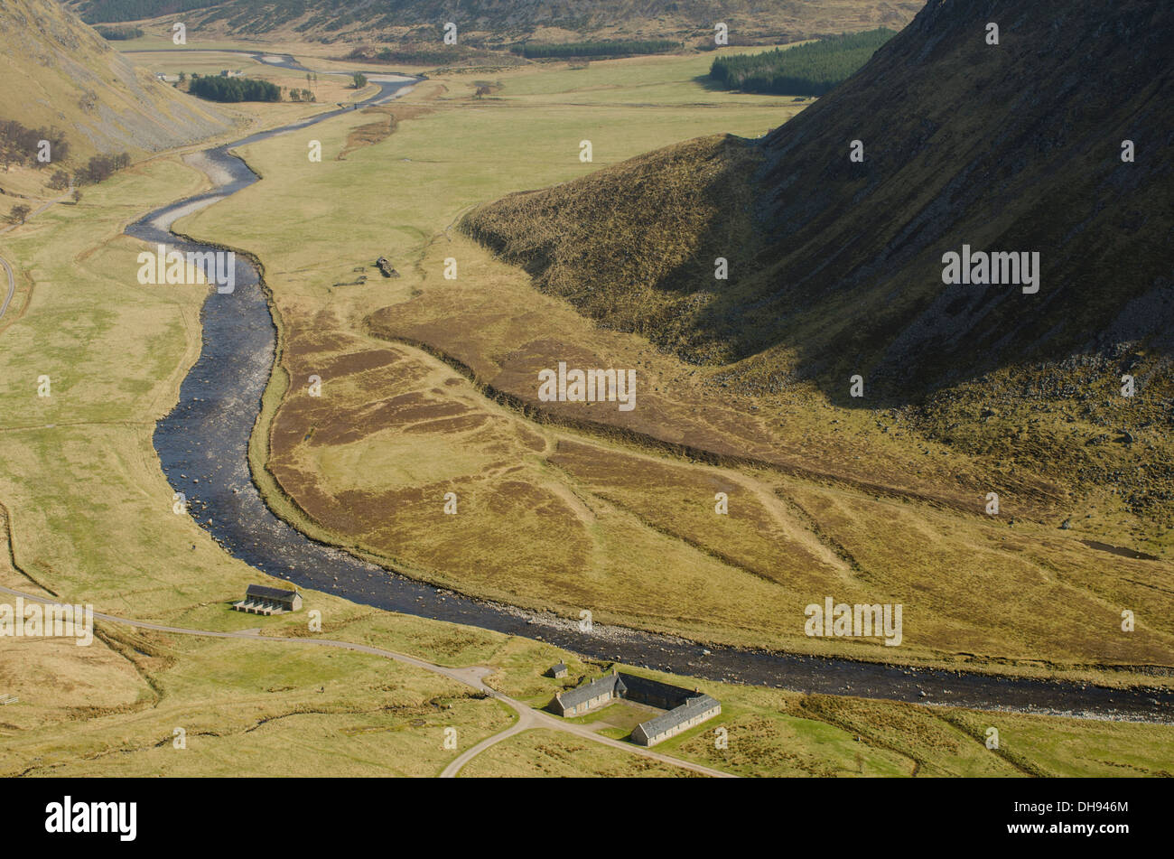 Avis de Glen bas à partir du haut de la colline. Banque D'Images