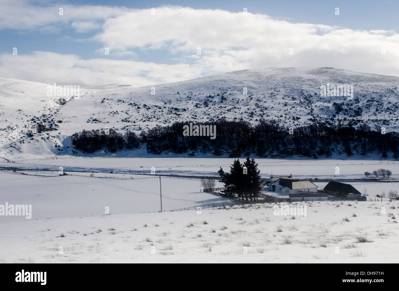 Ferme dans la neige Banque D'Images