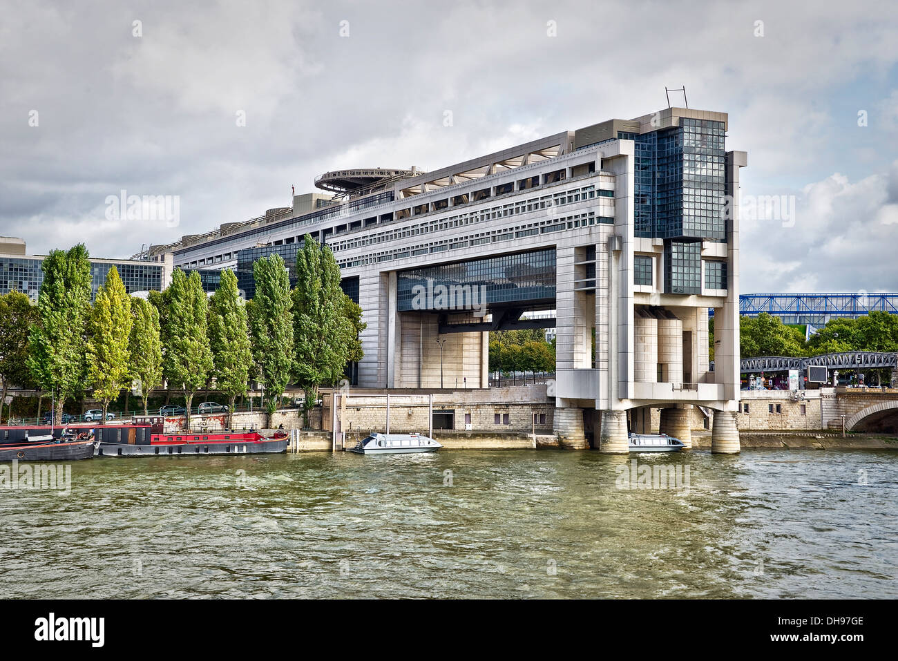 Le siège de la ministre de l'économie, des finances et de l'industrie à Bercy à Paris - France Banque D'Images