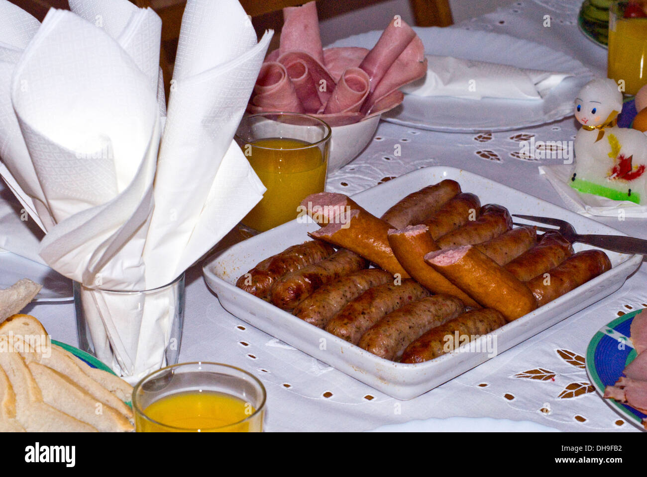Petit-déjeuner de Pâques sur la table, la cuisine de style européen, Banque D'Images