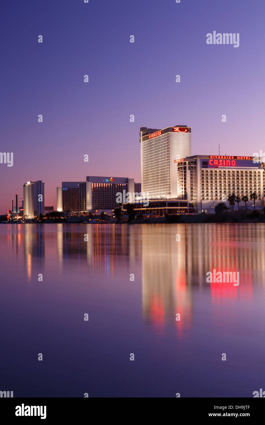 Casinos le long de la rivière Colorado, Laughlin, Nevada. Banque D'Images