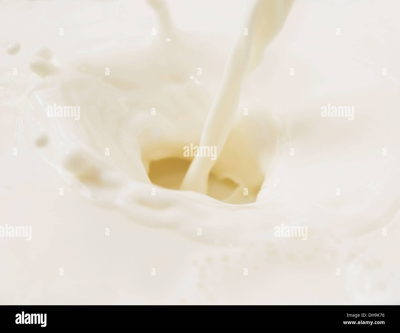 Close up of milk splash Banque D'Images