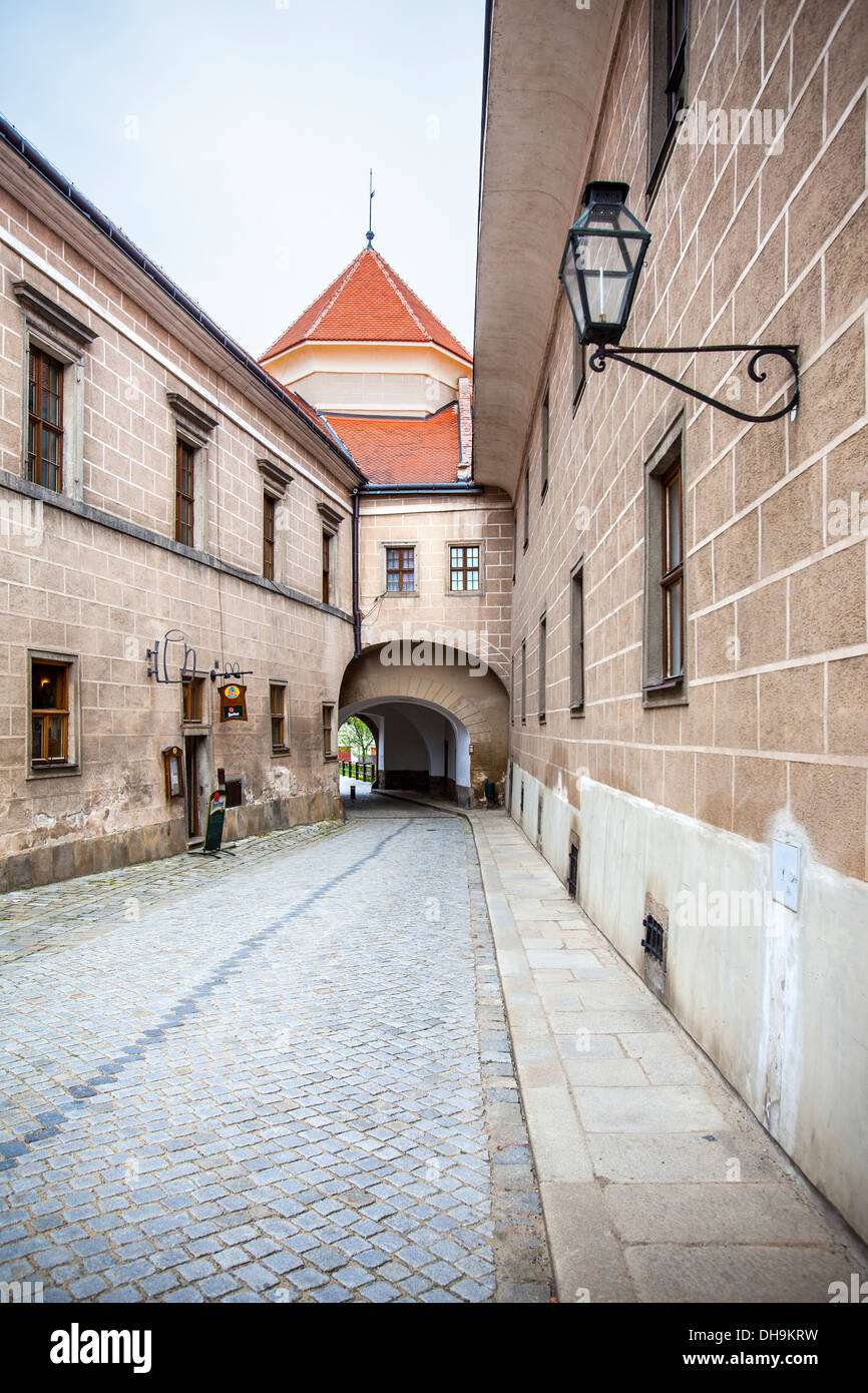 République tchèque, Telc, ville UNESCO. Une des portes de la vieille place à Telc. Banque D'Images