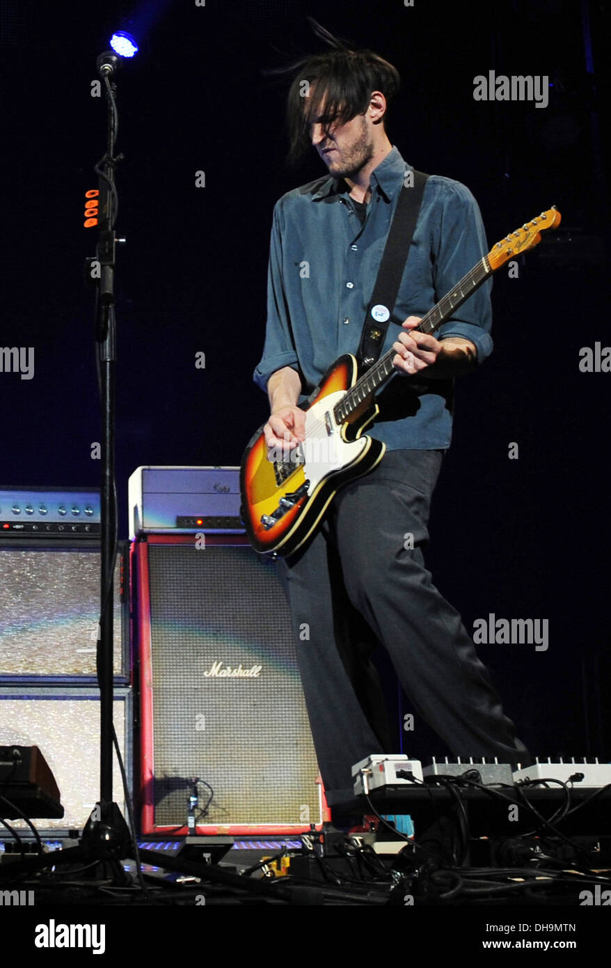 Josh Klinghoffer Red Hot Chili Peppers effectuant à Bank Atlantic Center Lever du soleil,Floride - 02.04.12 Banque D'Images