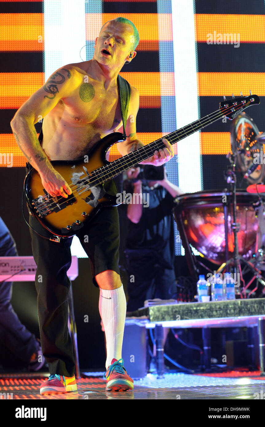 Flea des Red Hot Chili Peppers à la Bank Atlantic Center Lever du soleil,Floride - 02.04.12 Banque D'Images