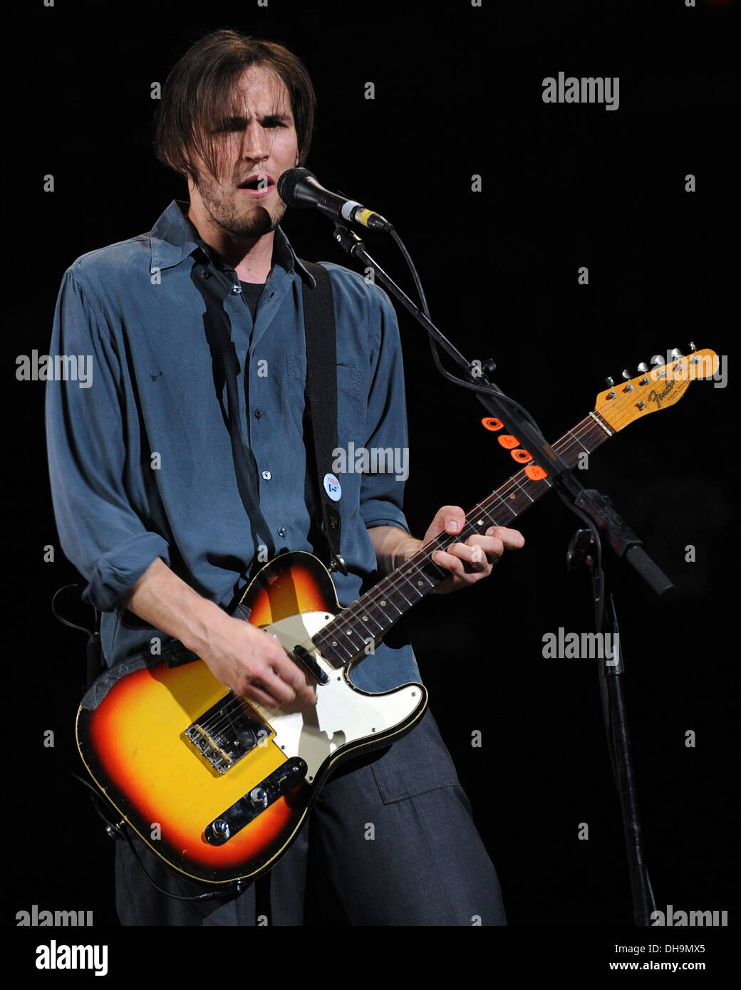 Josh Klinghoffer Red Hot Chili Peppers effectuant à Bank Atlantic Center Lever du soleil,Floride - 02.04.12 Banque D'Images