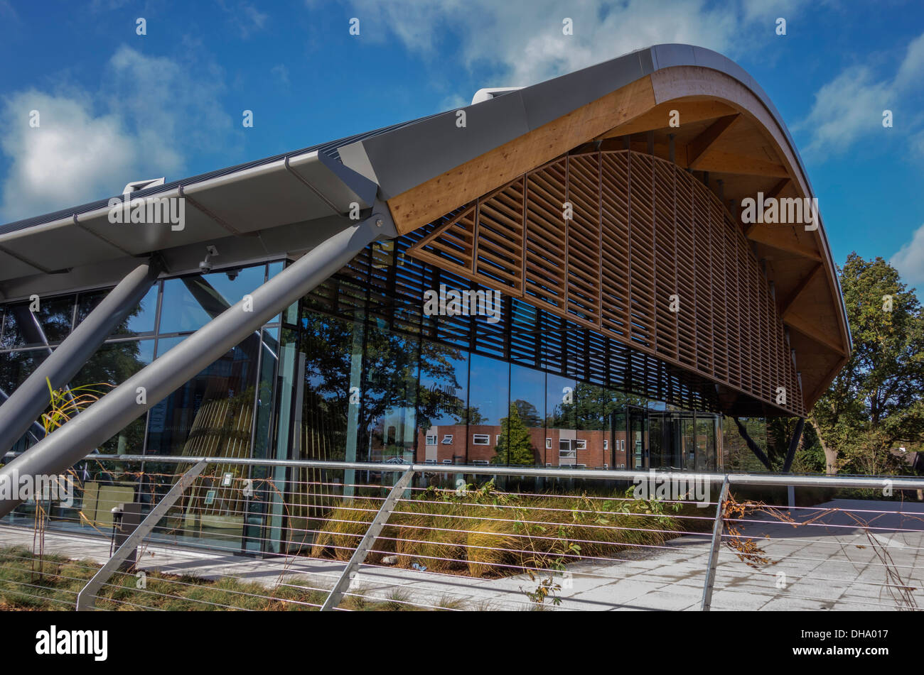 Le Fonds mondial pour la nature (WWF) Siège britannique, Centre de la Planète Vivante, Woking, Surrey, Angleterre, Royaume-Uni. L'Europe Banque D'Images