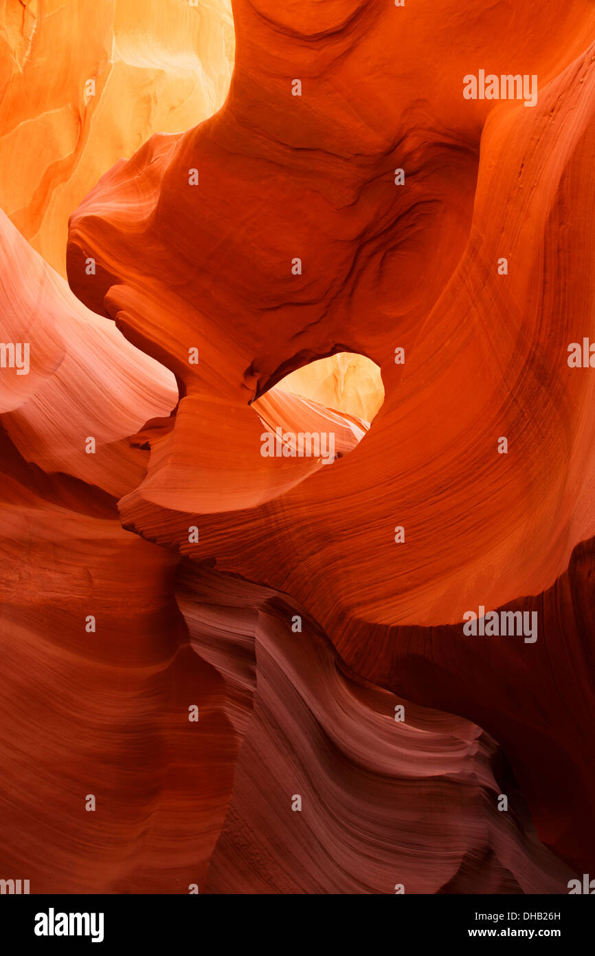 Lower Antelope Canyon fente sur Navajo Land, Page, Arizona. Banque D'Images