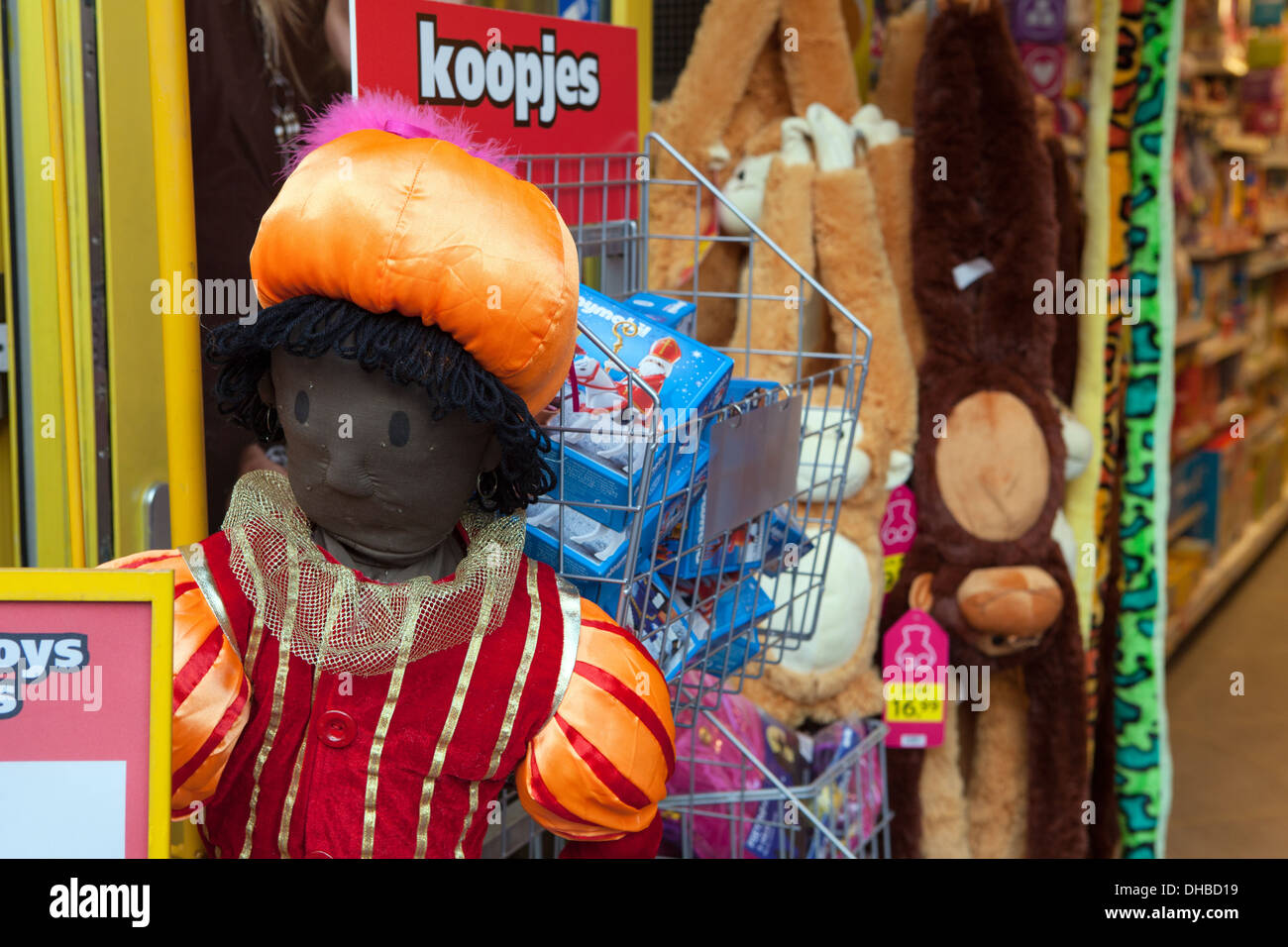 Zwarte Piet jouet dans un magasin de jouets à Knokke, Flandre orientale,  Belgique Photo Stock - Alamy