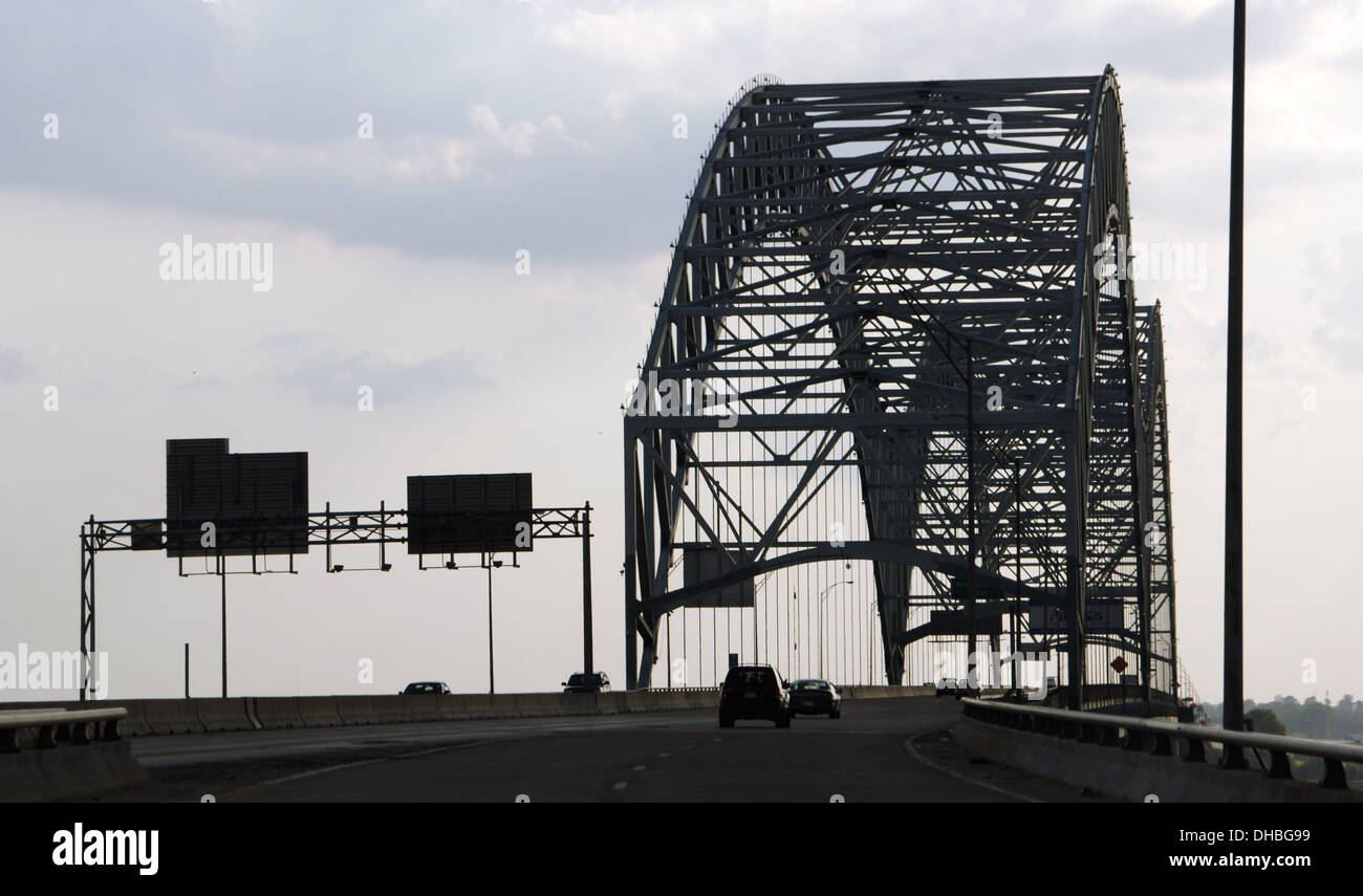 USA. New York. L'Hernando Soto Bridge. Banque D'Images