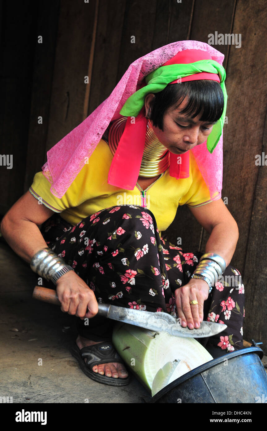 Les Tribus des Collines en Thaïlande - long cou femme Karen (Mae Hong Son) Banque D'Images