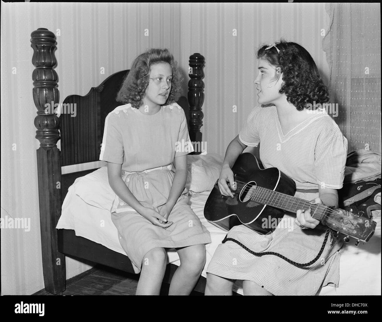 Merida Combs, chanter pendant que Virginie Dobbs joue de la guitare. Le sud de Coal Corporation, Bradshaw Mine, Bradshaw... 541040 Banque D'Images