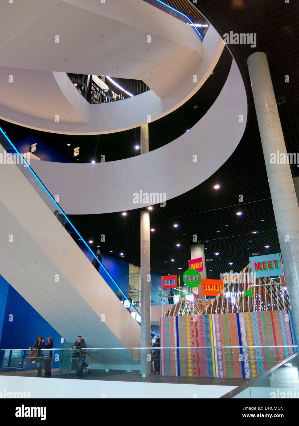 L'intérieur de la nouvelle bibliothèque de la ville de Birmingham Banque D'Images