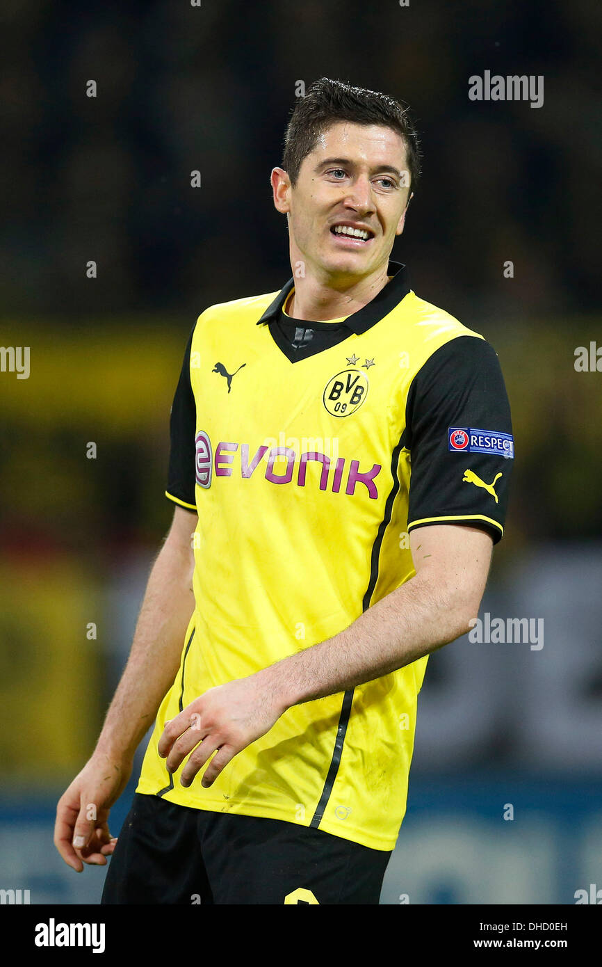 Dortmund, Allemagne. 6e novembre 2013. Ligue des Champions , Journée 4 , Borussia Dortmund - Arsenal FC 0-1 Signal-Iduna Park à Dortmund , 06 novembre 2013, Robert LEWANDOWSKI (BVB) Photo : Norbert Schmidt/Alamy Live News Banque D'Images