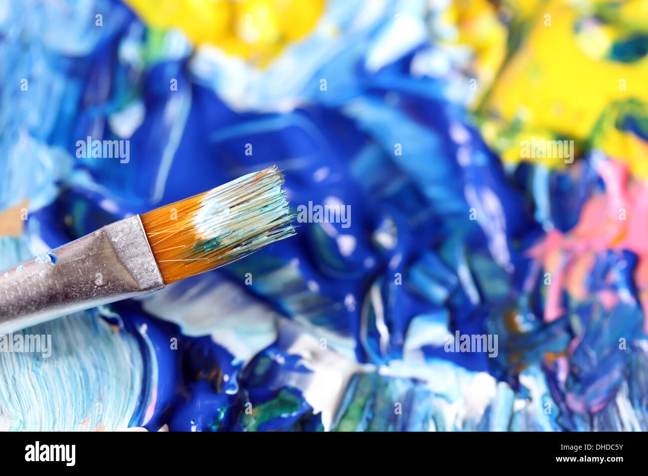 Gros plan du pinceau et palette. Banque D'Images